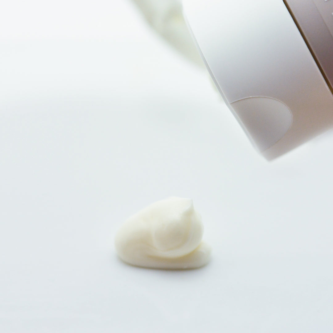 SHEGAIA シガイア クレンジングミルクバーム パウダーウォッシュ スポンジ SHEGAIA] Milksome Cica Cleansing Milk Balm 100ml - Anna's DAZZ